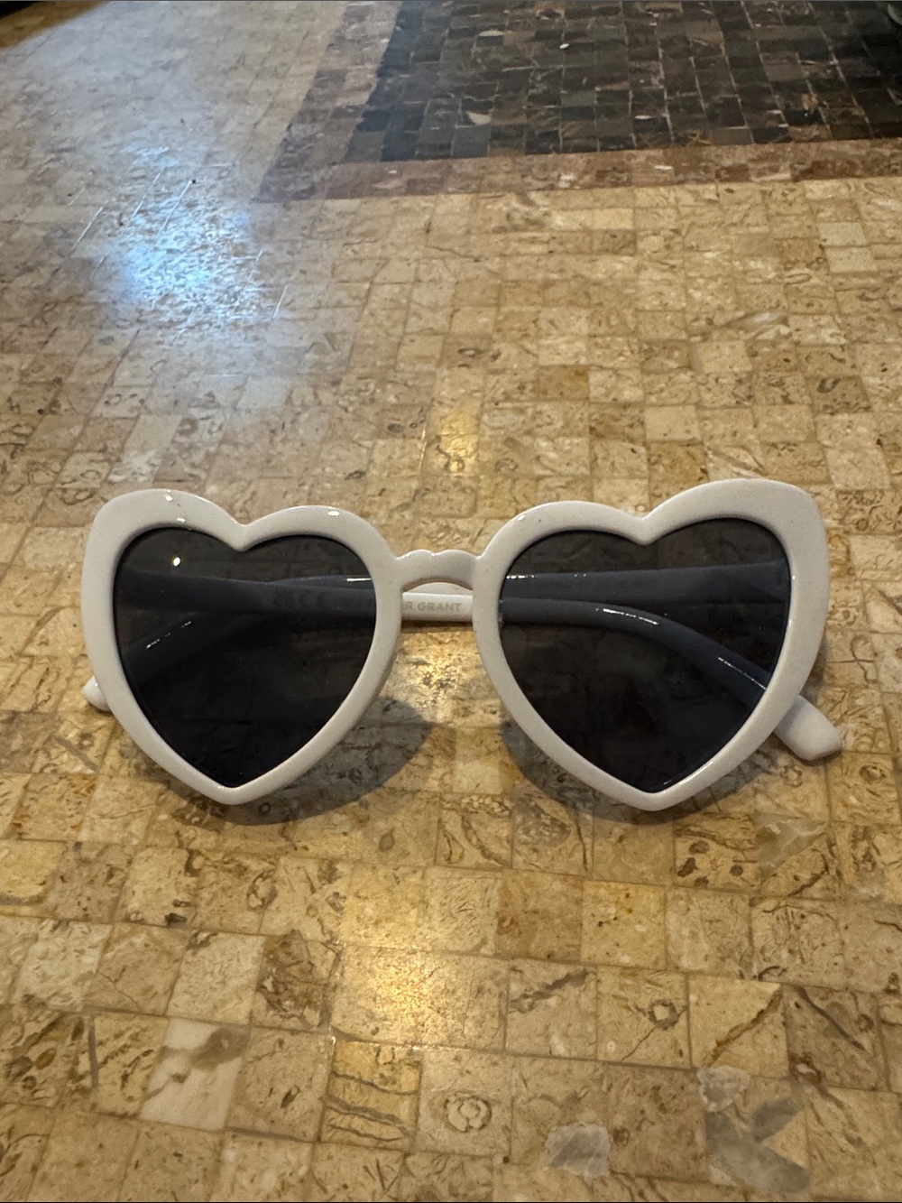 Foster grant white heart sunglasses